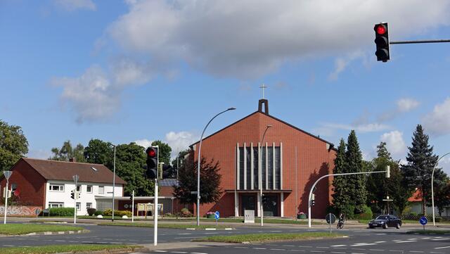 Katholische Kirche St. Joseph an der Suthwiesenstraße (Foto: Helmut Kuzina)