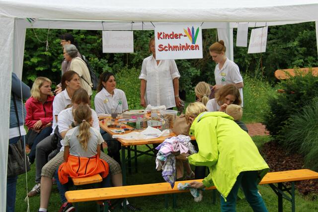 Kinderschminken fand großen Anklang.