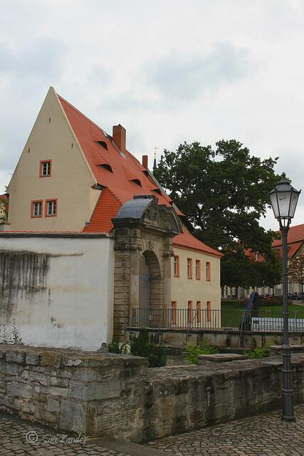 der richtige Eingang vom Schloss wir aber gerade saniert