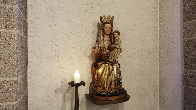 Historische Muttergottes-Statue in St. Michael. Foto: Helmut Kuzina