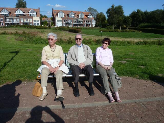 Auch diese drei lassen sich von der Sonne bescheinen.