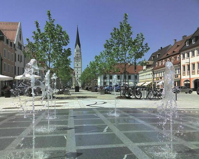 Hauptplatz Pfaffenhofen an der Ilm im Juni