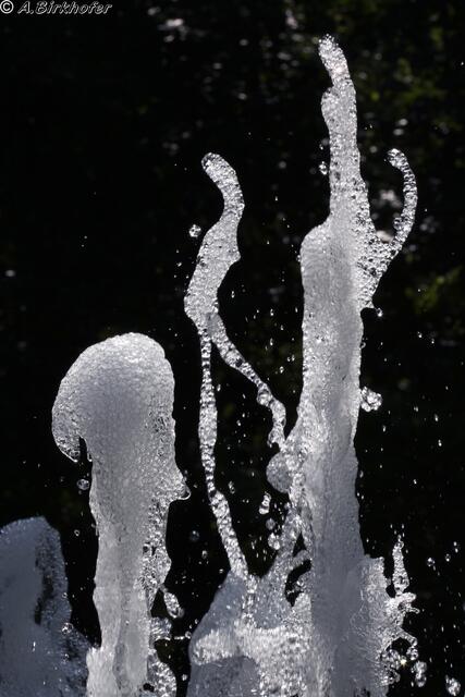 Wasserspiele am Eingang