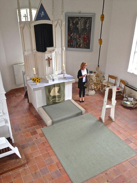 Lektorin Renate Hartmann hat für uns den Gottesdienst wieder wunderbar gestaltet und die richtigen, wichtigen Worte gefunden (hier nach dem Gottesdienst)