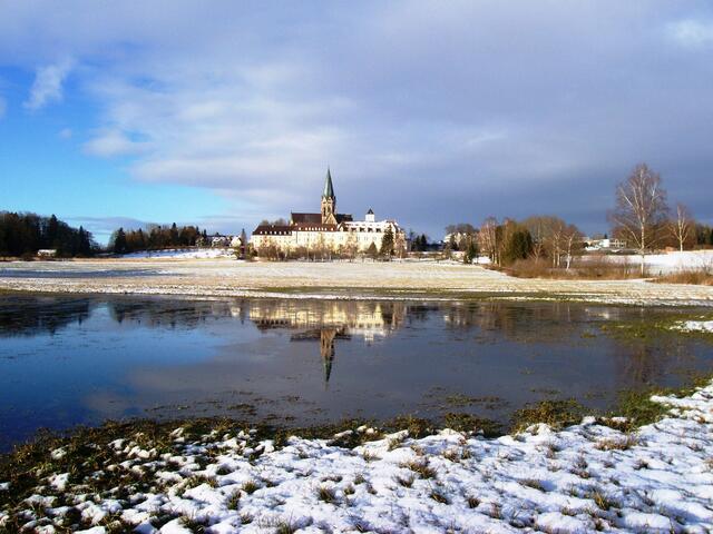 Winterliche Spiegelung