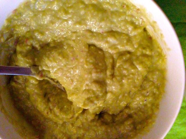 Guacamole mit etwas Joghurt