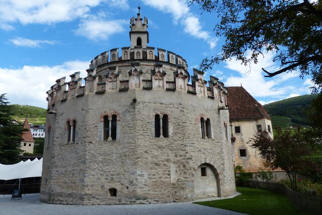 Dieser Bau erinnert an die Engelsburg in Rom