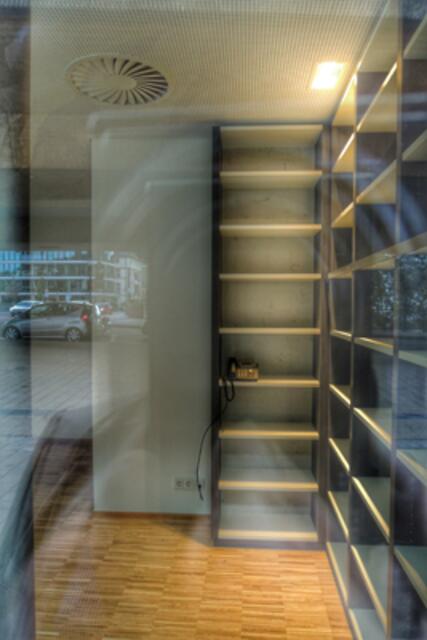 ... Blick durch das Fenster (10) | Foto: KDH / SDS Marburg