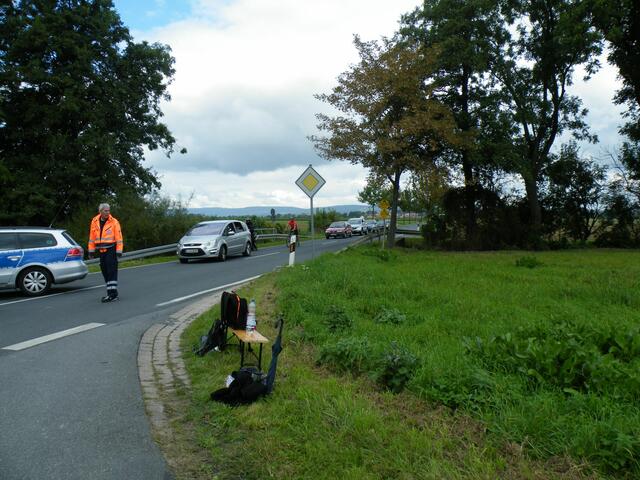 44. dto. - kurzfristige Straßensperrung.