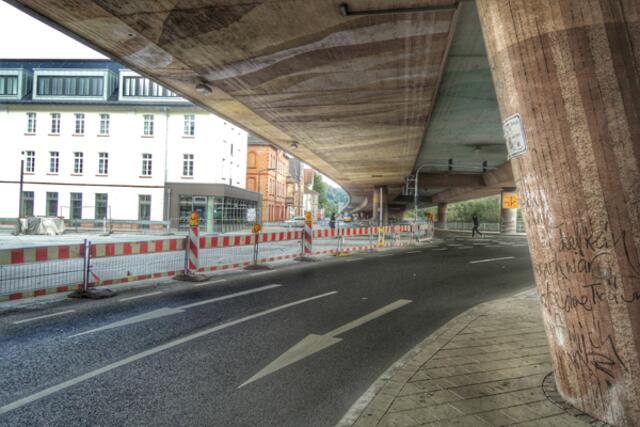 Ein Rundgang um den neuen Bahnhofsvorplatz beginnt hier. | Foto: KDH / SDS Marburg