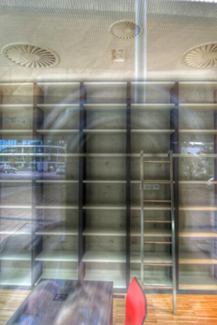 ... Blick durch das Fenster (9) | Foto: KDH / SDS Marburg
