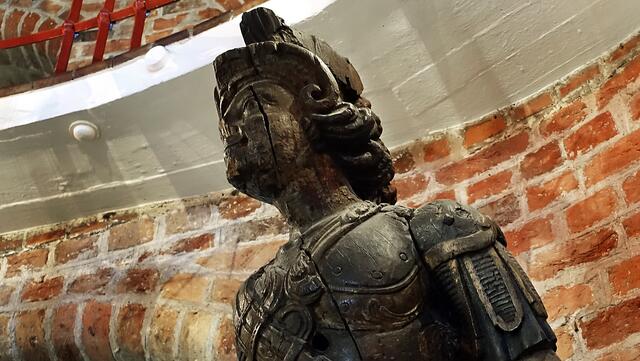 Galeonsfigur in Gestalt eines römischen Kriegers, Anfang des 18. Jahrhunderts. Foto: Helmut Kuzina
