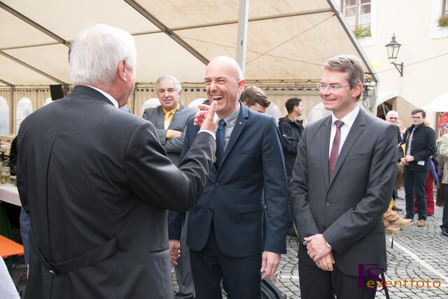 Schwabentag 2014 in Friedberg v.l.: Bezirkstagspräsident Jürgen Reichert, Stadtrat Heinz Schrall, Landrat Dr. Klaus Metzger und MdL Peter Tomaschko