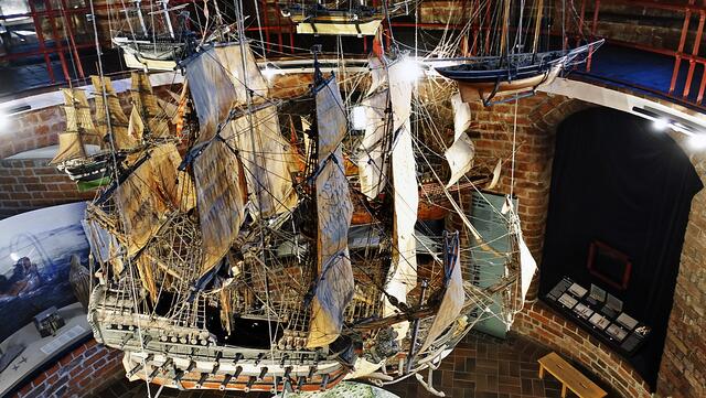Die verschiedenen Schiffstypen zeigen die Bedeutung des Seehandels für die Macht Lübecks. Foto: Helmut Kuzina