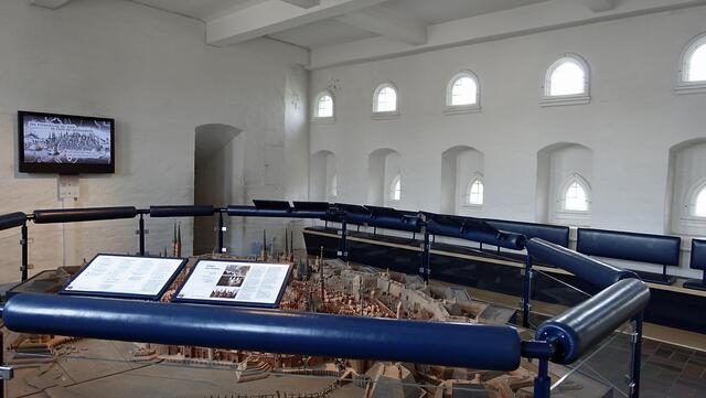 Das Stadtmodell, das 1934 von Lübecker Schülern hergestellt wurde, zeigt die Stadt im 17. Jahrhundert mit dem vollständig ausgebauten Befestigungssystem.  Foto: Helmut Kuzina