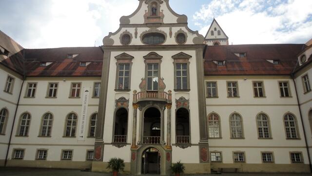 im Museumshof in Füssen