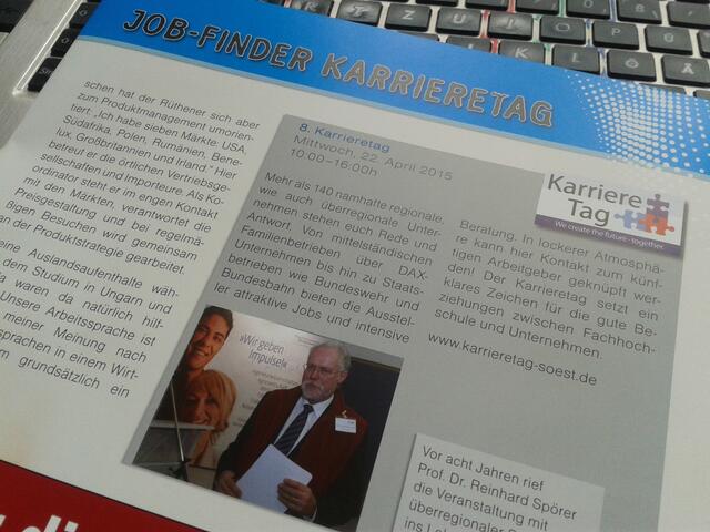 Kurz-Bericht und Rückschau in die Anfangsjahre dieser längst erwachsenen Jobmesse in Soest | Foto: Prof. Dr.-Ing. Reinhard Spörer. Wiedergegeben als Foto aus der Zeitschrift "STUDIEREN und LEBEN in Soest 2014/2015", Seite 17