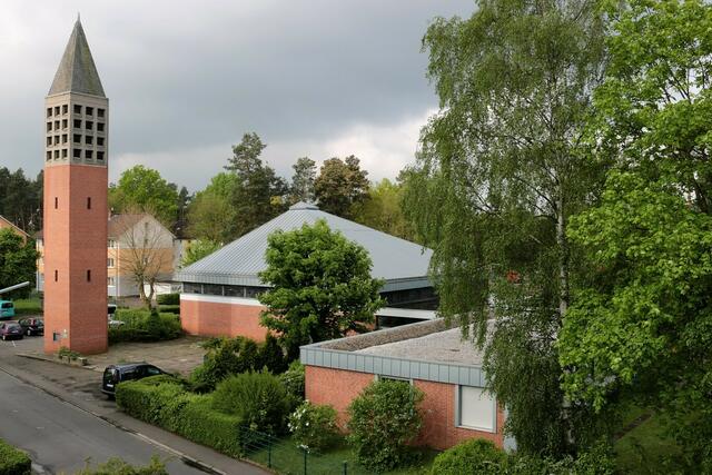 Blick auf die Herrenwaldkirche (2.5.2014)