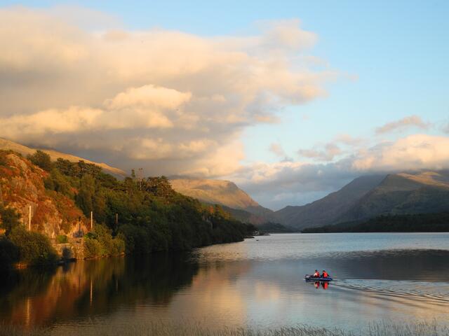 Abendstimmung am Lake Padarn in Wales