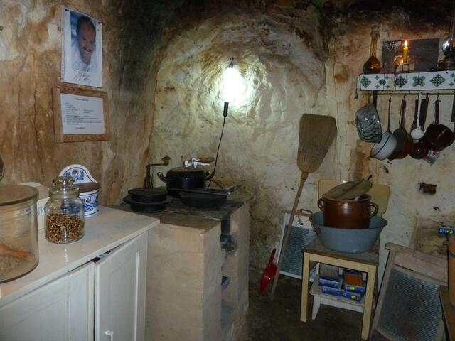 Küche in der Schäferberghöhle.