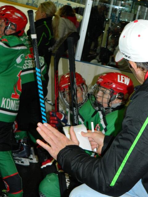 Trainer Andy Römer gibt klare Instruktionen