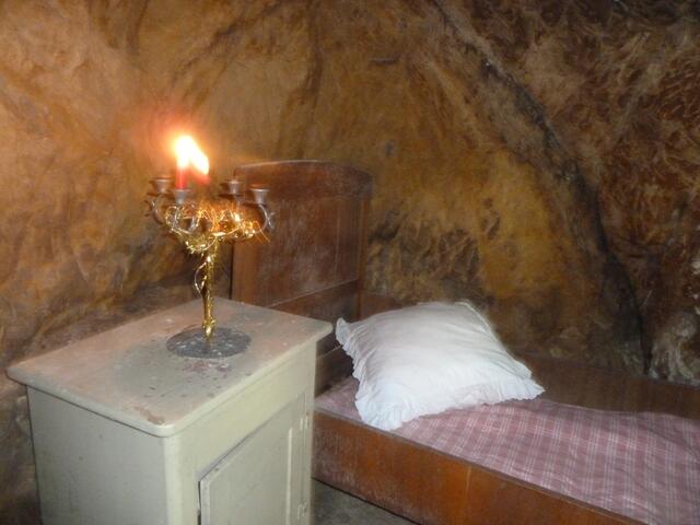 Schlafzimmer der Eltern.