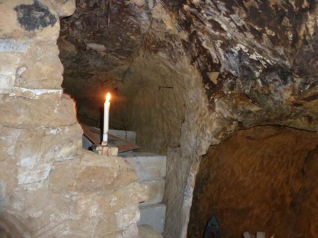 Ein Blick in die tiefere Höhle.
