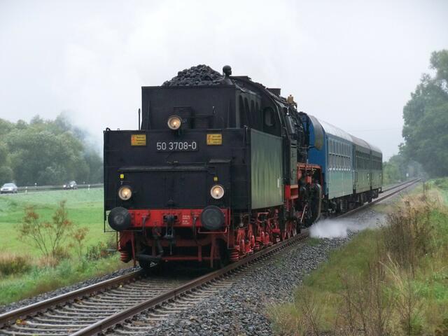 50 3708-0 Einfahrt in den Hp Kleinjena 13.9.2014