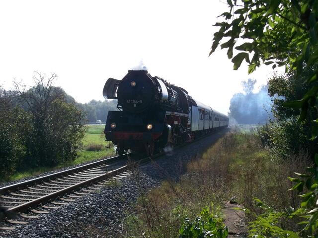 41 1144-9 Durchfahrt beim Hp Kleinjena 4.10.2014