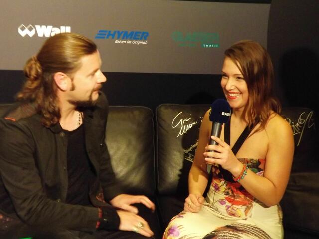 Rae Garvy mit Radio 7 Moderatorin Jessica Abt