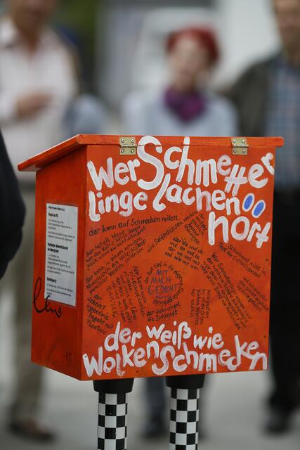 Mitmachgedicht auf der Rückseite des Briefkastens | Foto: Egbert Kraus