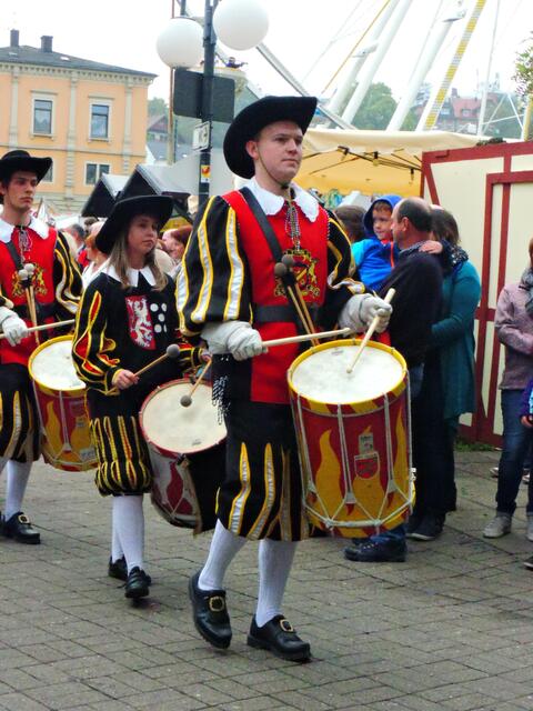 Es sind auch junge Akteure dabei .
