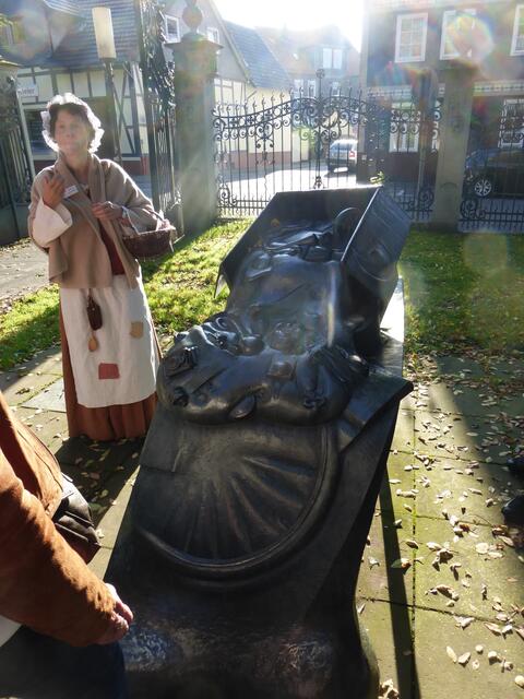 Stukenbrokskulptur im Stiftsgarten Einbeck