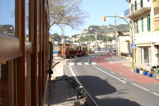 Port de Sóller - an der Strandpromenade entlang