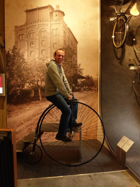 Selbstporträts, die man sich im Internet auf de rHomepage des PS-Speichers ansehen kann, konnten gemacht werden.