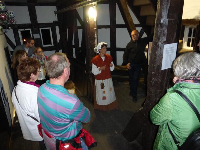 Hoch über der Stadt kann man auch übernachten; Nachteil: man muss alles selbst hoch schleppen.