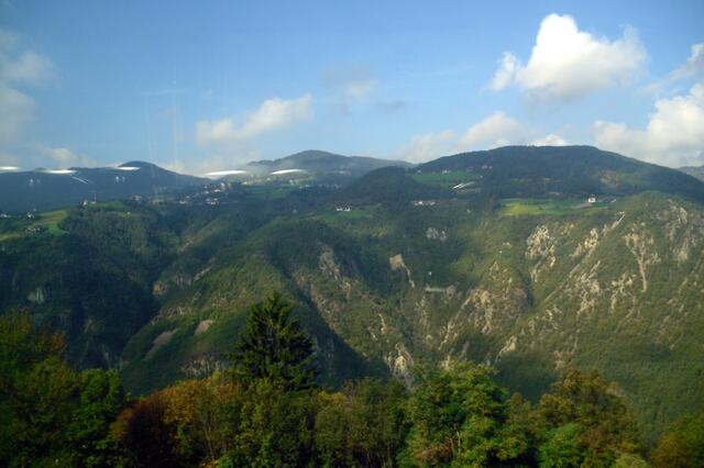 Von oben auf die Berge geschaut ;-)