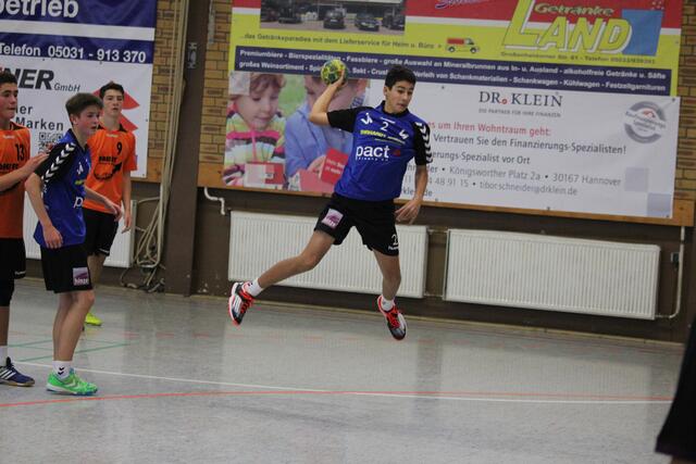 Er fliegt zum Tor: Paul Schuler