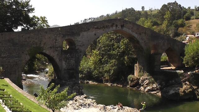 ROMANISCHE BRÜCKE CANGAS DE ONIS