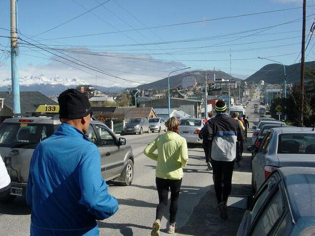 Auf der Av Leandro N. Alem in Ushuaia.