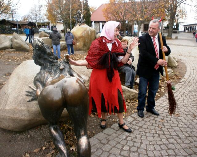 Der Hexentanzplatz liegt auf einem 454 hohen Felsplateau, das sich hoch über dem Bodetal erhebt,