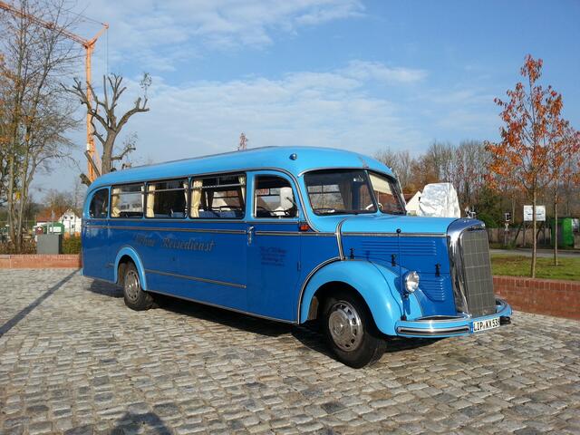 Ein Besucherbus aus Lippstadt