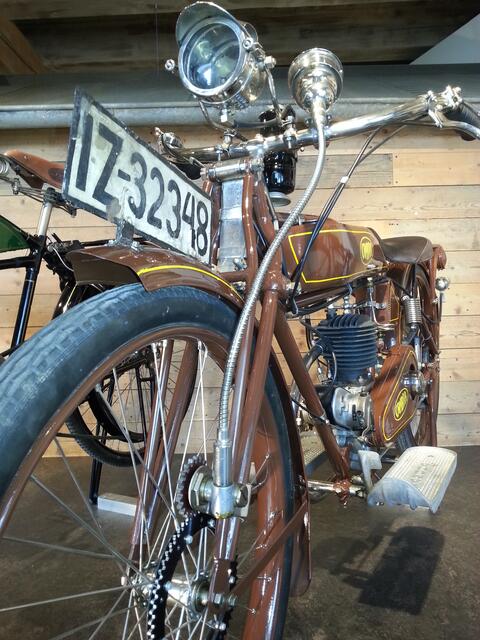 ein früher Tachoantrieb