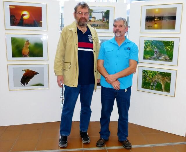 Uwe und Uwe, die beiden Weltenbummler, wie wir zusammen im Pantanal waren, wovon mein Reisebegleiter jetzt als Naturfotograf an der Ausstellung beteiligt ist