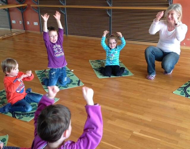 Die Sing- und Musikschule Gersthofen führt bereits die ganz Kleinen in die Welt der Musik, Töne, Rhythmik und Bewegung ein. (Foto: SMG)