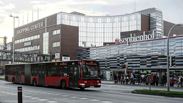 Das Einkaufszentrum Sophienhof in der Nähe des Hauptbahnhofs. Foto: Helmut Kuzina