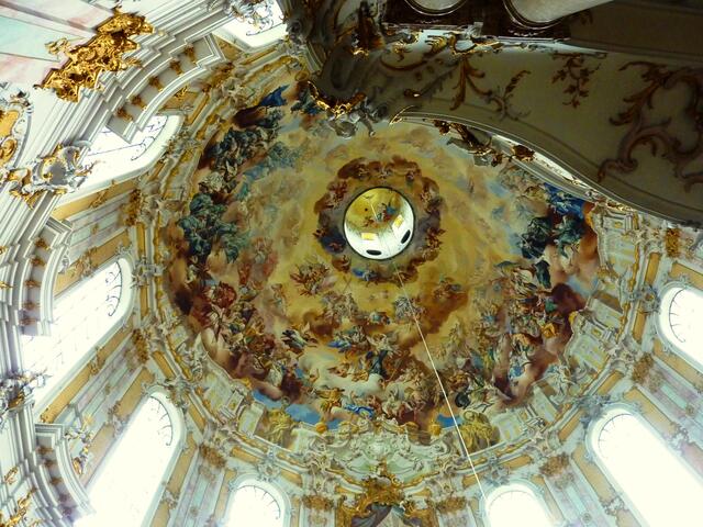 Der Blick zur Decke lohnt sich.