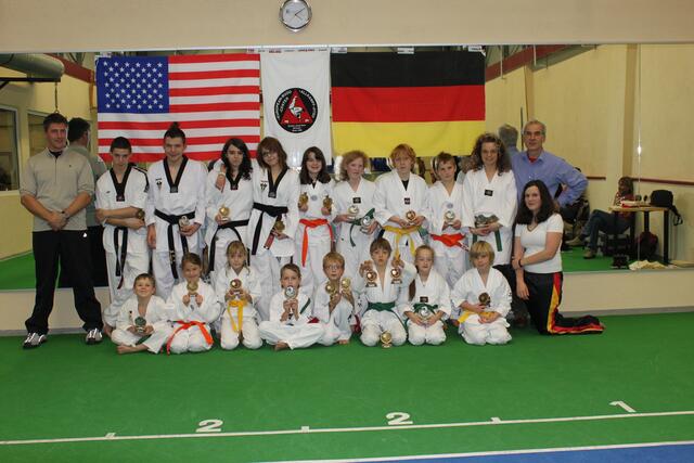 Gruppenbild in Nördlingen nach der Siegerehrung