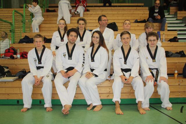 Einige Kampfsportler von der Kampfsportgemeinschaft Kocaman