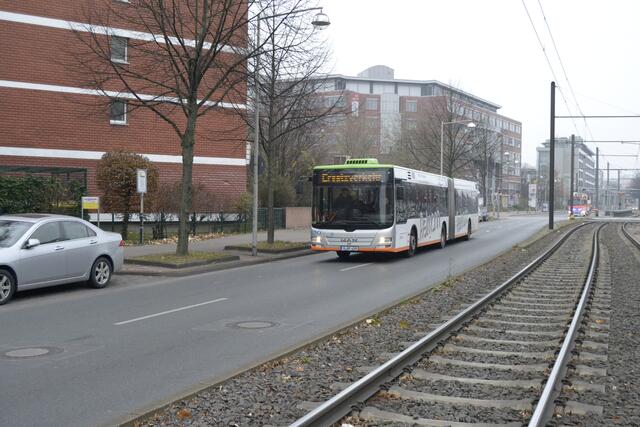 Die Üstra beginnt damit einen Schienenersatzverkehr auf zu bauen